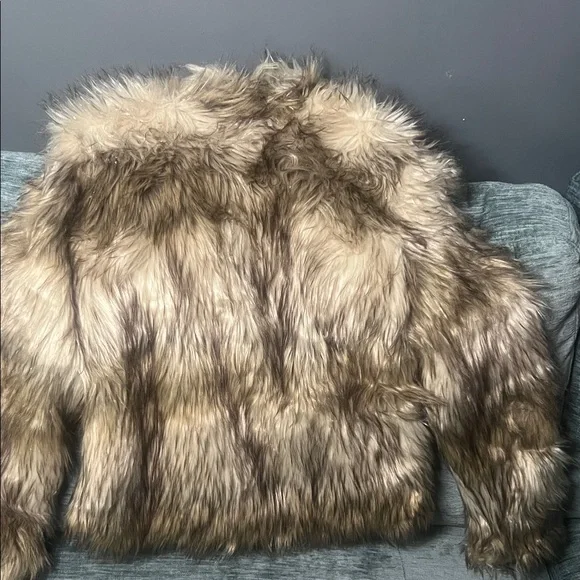 Ci Sono Cream and Brown Faux Fur Jacket - Picture 6 of 9
